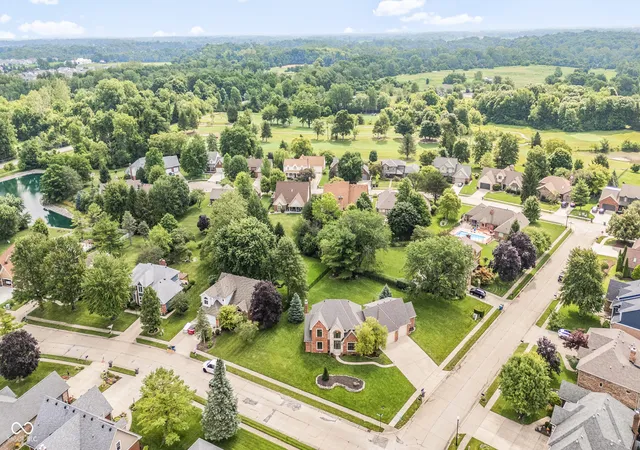 4th image of 10414 Quiet Dr, Indianapolis, IN 46239 | MLS# 22099942