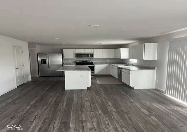 Photo 3 of Single family home for sale at 370 Traditions Pass, Greenwood, IN 46143 | MLS# 22099978 | Listing updated on 2026-05-05