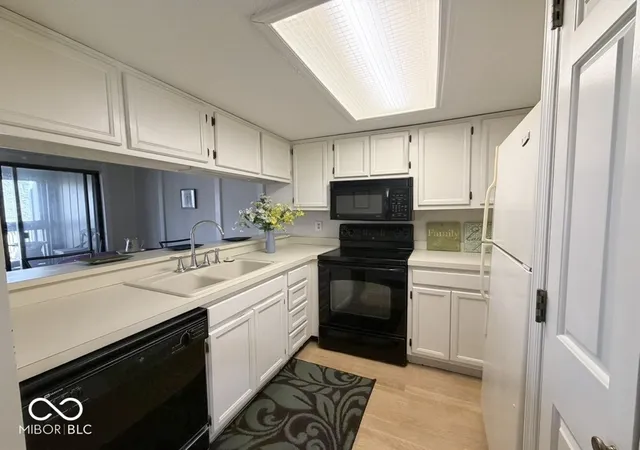 4th image of 9414 S Lake Ridge Dr, Bloomington, IN 47401 | MLS# 22099999