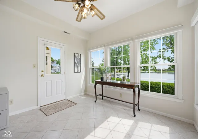 Photo 3 of Condo for sale at 7601 Newport Bay Dr #109, Indianapolis, IN 46240 | MLS# 22100011 | Listing updated on 2026-10-02