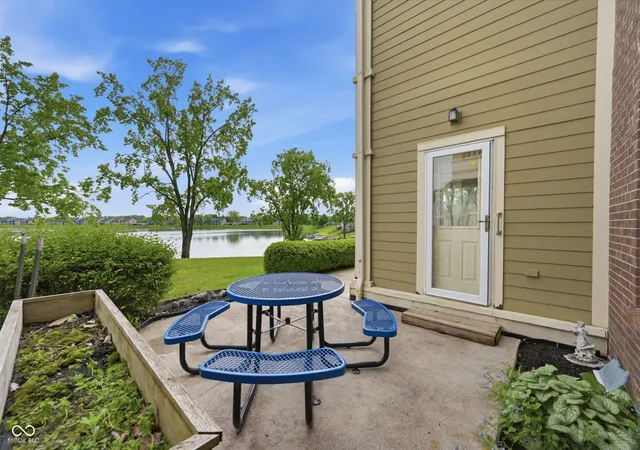 Photo 3 of Condo for sale at 7601 Newport Bay Dr #109, Indianapolis, IN 46240 | MLS# 22100011 | Listing updated on 2026-10-02