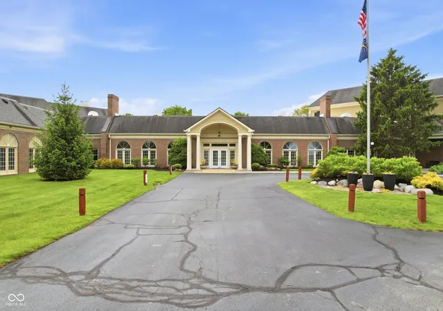 Photo 4 of Condo for sale at 7601 Newport Bay Dr #109, Indianapolis, IN 46240 | MLS# 22100011 | Listing updated on 2026-10-02