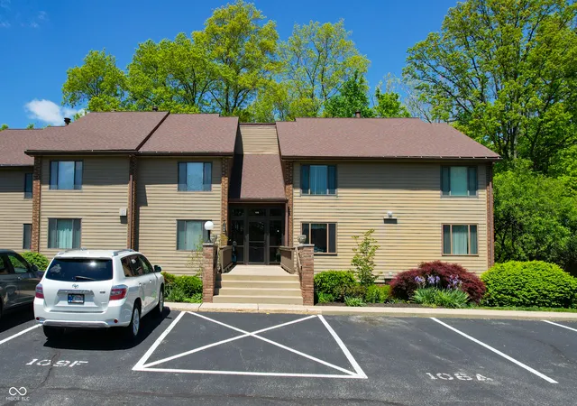 1st image of 108 Knoll Ct #A, Noblesville, IN 46062 | MLS# 22100014