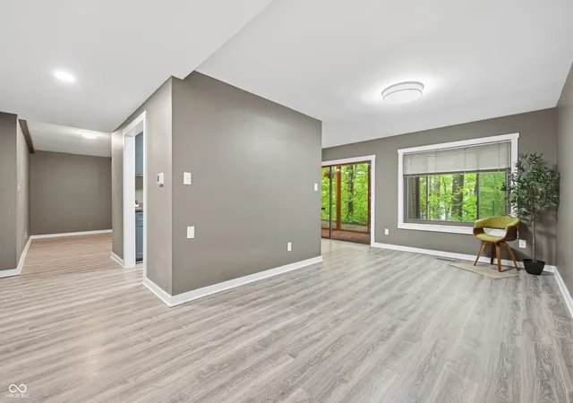 2nd image of 108 Knoll Ct #A, Noblesville, IN 46062 | MLS# 22100014