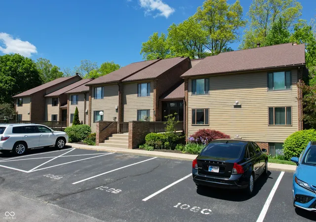 3rd image of 108 Knoll Ct #A, Noblesville, IN 46062 | MLS# 22100014