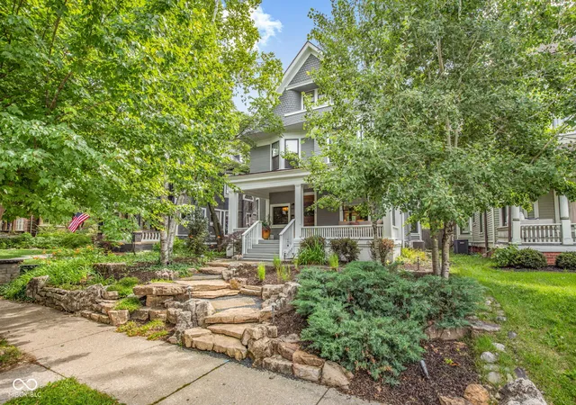 1st image of 1915 N Delaware St, Indianapolis, IN 46202 | MLS# 22100037