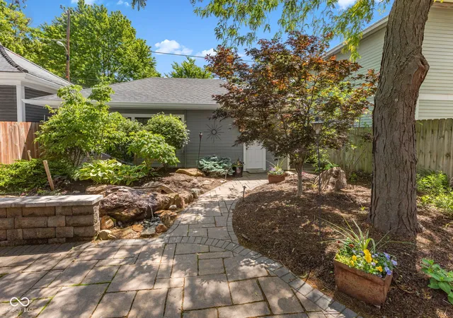 5th image of 1915 N Delaware St, Indianapolis, IN 46202 | MLS# 22100037
