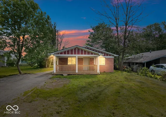1st image of 4137 Kenneth Ave, Indianapolis, IN 46226 | MLS# 22100081