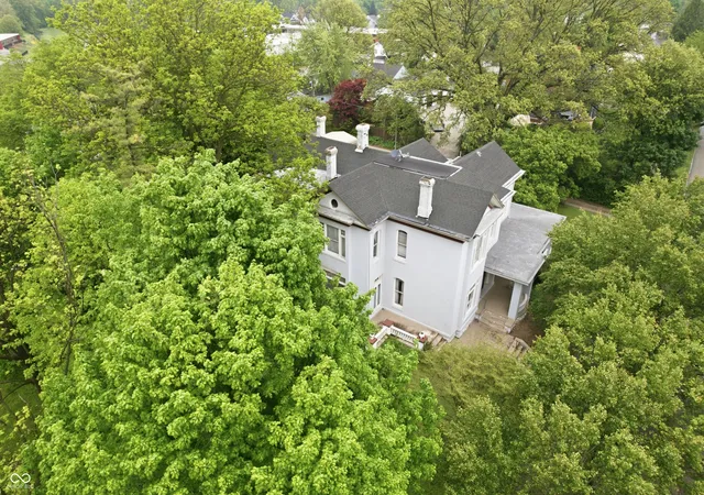 Homes for sale in Greensburg, IN | 424 E Washington St, Greensburg, IN 47240 | MLS# 22100087