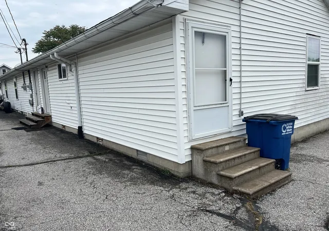 3rd image of 1708 24Th St, Bedford, IN 47421 | MLS# 22100120