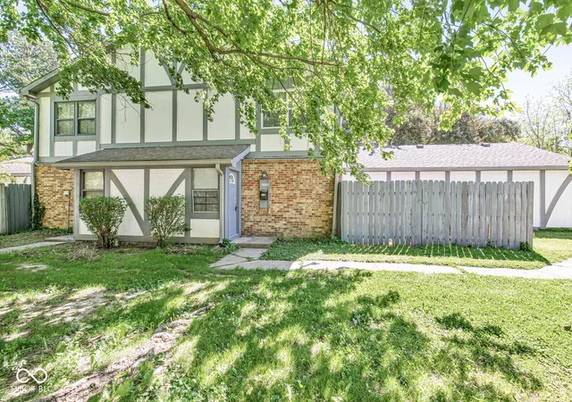 1st image of 9848 Haven Ct, Indianapolis, IN 46235 | MLS# 22100125