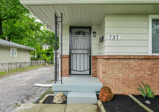3rd image of 737 Temperance Ave, Indianapolis, IN 46203 | MLS# 22100128