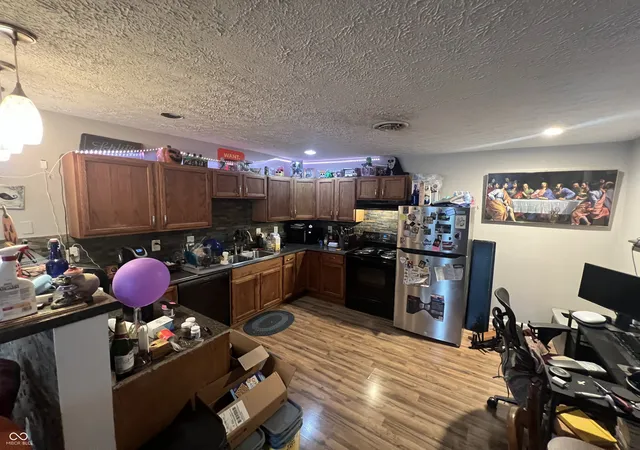 5th image of 1702 1704 24Th St, Bedford, IN 47421 | MLS# 22100129