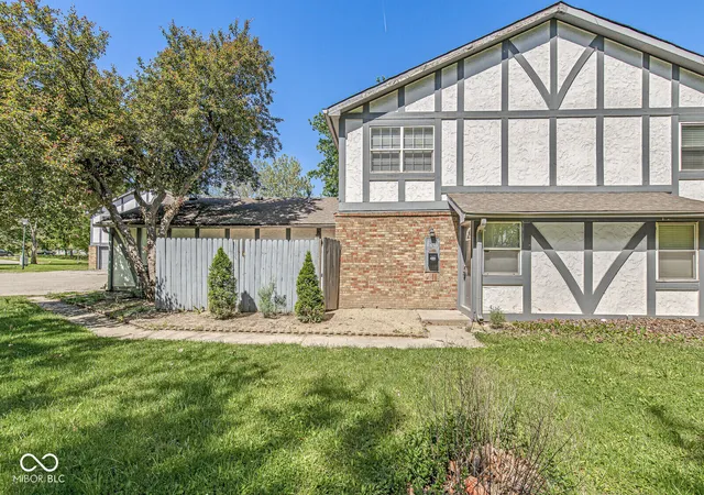 1st image of 9850 Haven Ct, Indianapolis, IN 46235 | MLS# 22100136