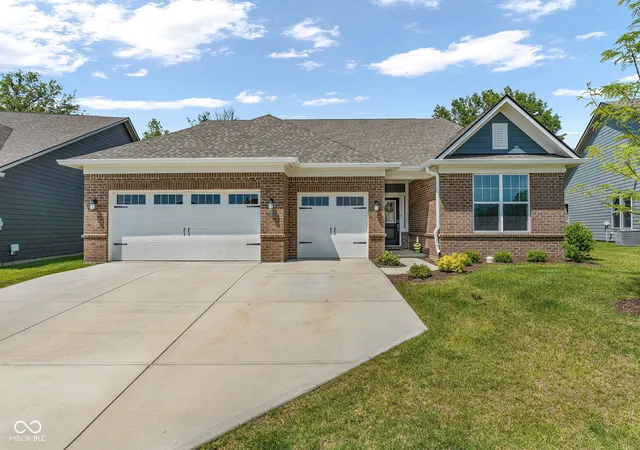 Homes for sale in Whitestown, IN | 5824 Stetson Dr, Whitestown, IN 46075 | MLS# 22100146
