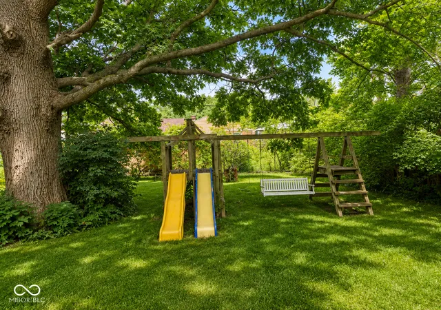1st image of 2448 N Franklin Rd, Indianapolis, IN 46219 | MLS# 22100166