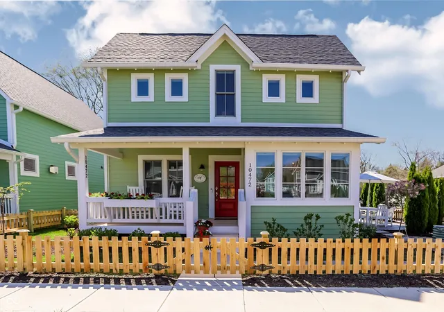 Photo 1 of Single family home for sale at 10472 Lower Garden Way, Zionsville, IN 46077 | MLS# 22100223 | Listing updated on 2026-10-02