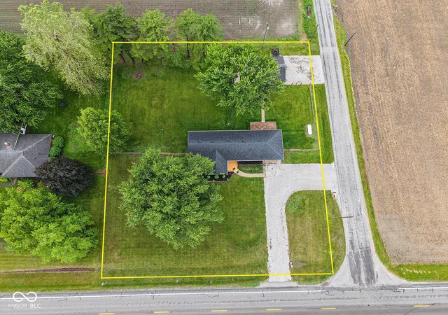 Homes for sale in Tipton, IN | 1018 S State Road 213, Tipton, IN 46072 | MLS# 22100255