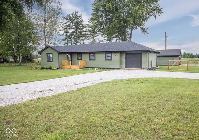 Homes for sale in Tipton, IN | 1018 S State Road 213, Tipton, IN 46072 | MLS# 22100255
