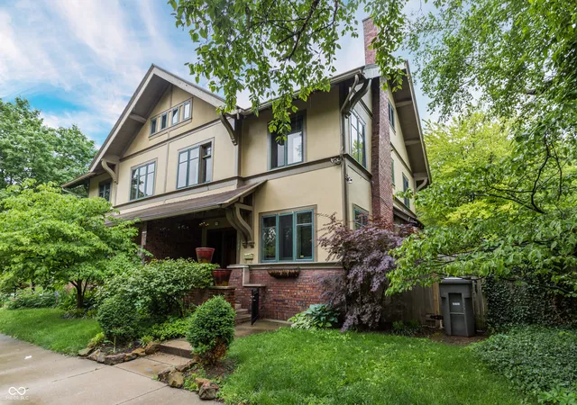1st image of 235 E 15th St, Indianapolis, IN 46202 | MLS# 22100265