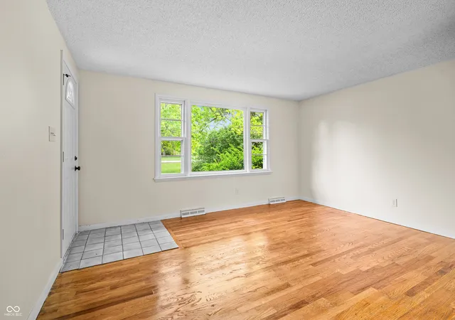 5th image of 6838 Hague Rd, Indianapolis, IN 46256 | MLS# 22100276