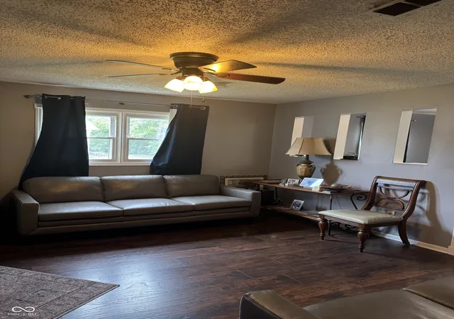 Photo 2 of Sale Pending at 2116 E Brookside Ave, Indianapolis, IN 46218 | MLS# 22100287 | Listing updated on 2026-09-17