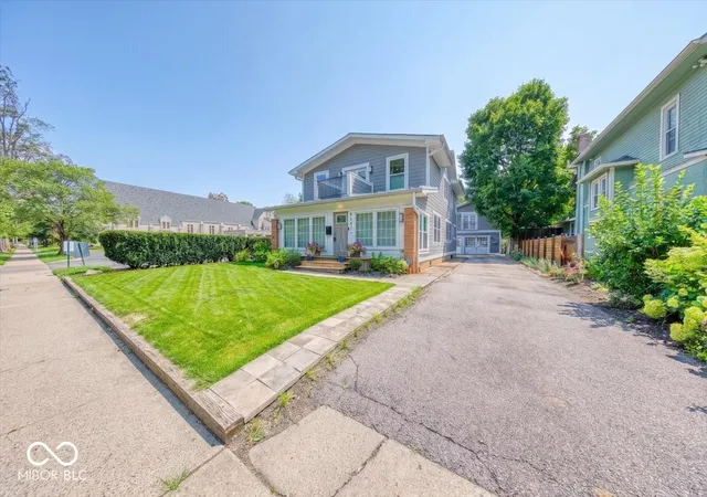 3rd image of 6167 Guilford Ave, Indianapolis, IN 46220 | MLS# 22100341