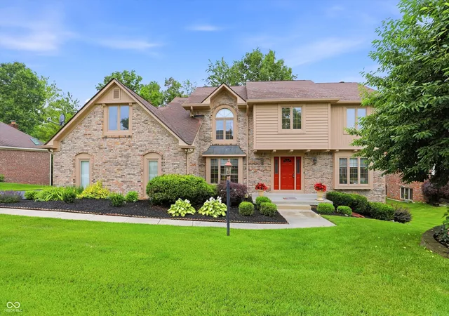 Photo 2 of Single family home for sale at 11826 Sea Star Dr, Indianapolis, IN 46256 | MLS# 22100365 | Listing updated on 2026-08-11