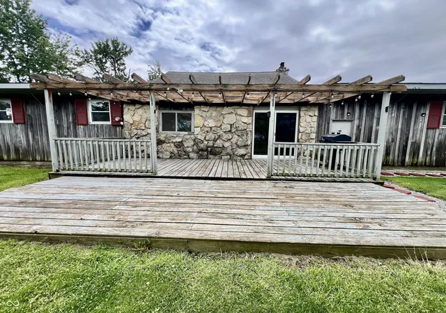 2nd image of 4296 E 100 N, Shelbyville, IN 46176 | MLS# 22100382