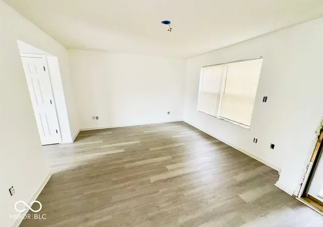 Photo 3 of Single family home for sale at 3827 Hornickel Dr, Indianapolis, IN 46235 | MLS# 22100385 | Listing updated on 2026-09-05