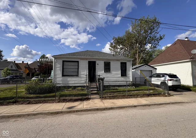 2nd image of 1255 Kappes St, Indianapolis, IN 46221 | MLS# 22100417