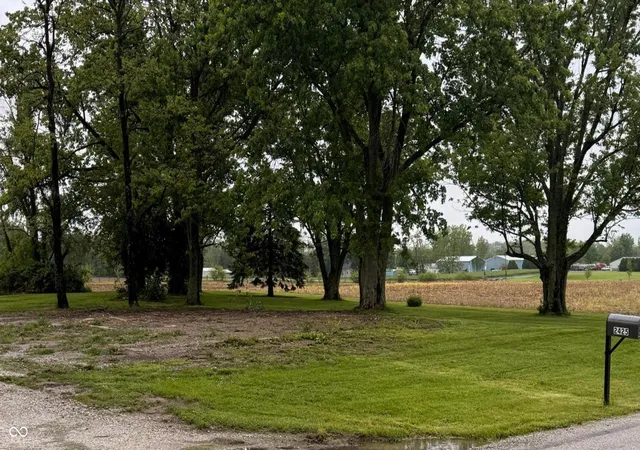 Photo 3 of House for sale at 2425 E County Rd 150 S, Danville, IN 46122 | MLS# 22100442 | Listing updated on 2026-08-28