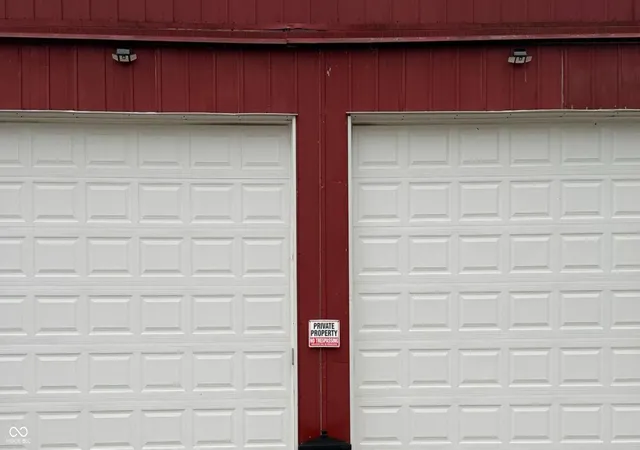 Photo 4 of House for sale at 2425 E County Rd 150 S, Danville, IN 46122 | MLS# 22100442 | Listing updated on 2026-08-28