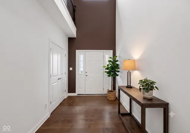 Photo 3 of Condo for sale at 856 S Park Trl Dr, Carmel, IN 46032 | MLS# 22100454 | Listing updated on 2026-08-12