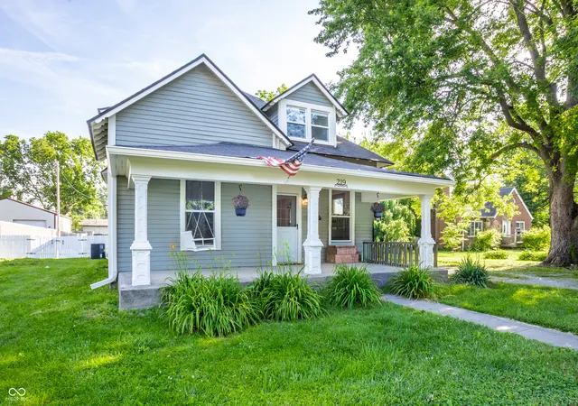 Homes for sale in Fortville, IN | 219 W Garden St, Fortville, IN 46040 | MLS# 22100506