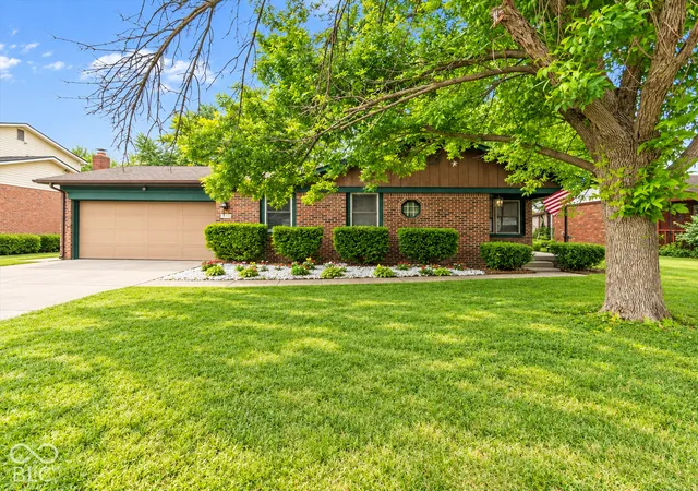 Photo 1 of Single family home for sale at 4626 Citation Cir, Indianapolis, IN 46237 | MLS# 22100579 | Listing updated on 2026-10-06