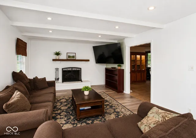 3rd image of 4626 Citation Cir, Indianapolis, IN 46237 | MLS# 22100579