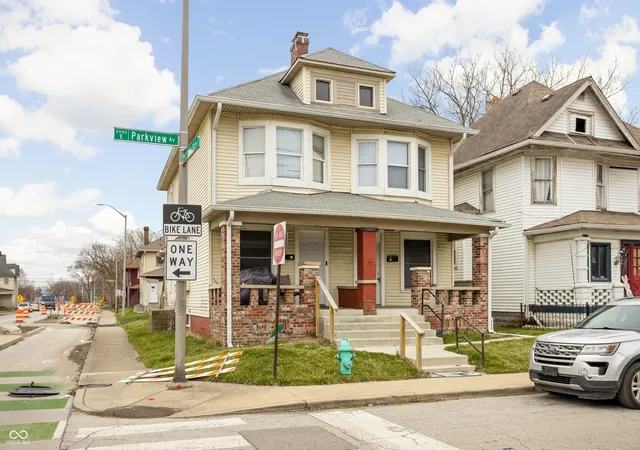 3rd image of 273 E Parkview Ave, Indianapolis, IN 46201 | MLS# 22100606