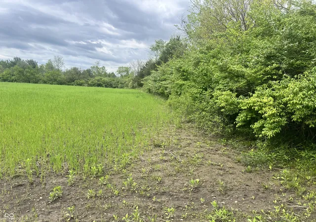 Photo 3 of Sale Pending at 2500 N German Church Rd, Indianapolis, IN 46229 | MLS# 22100624 | Listing updated on 2026-09-30