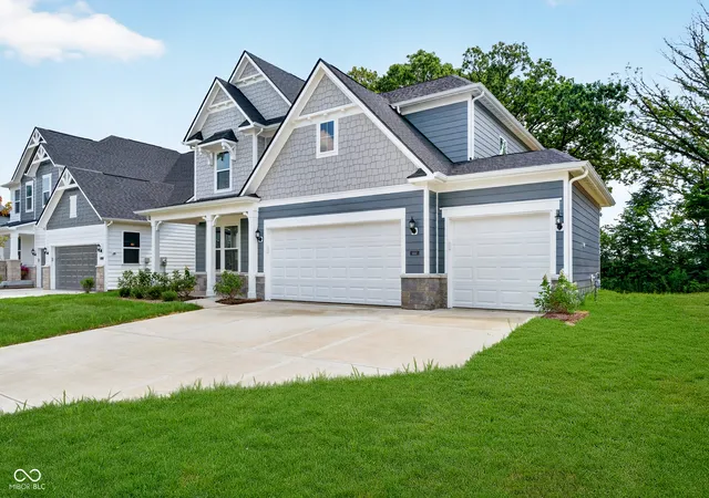2nd image of 6441 Rippling Rock Dr, Plainfield, IN 46168 | MLS# 22100639