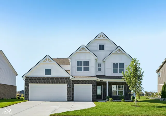 Photo 1 of Sale Pending at 831 Pearl St, Whiteland, IN 46184 | MLS# 22100644 | Listing updated on 2026-10-02