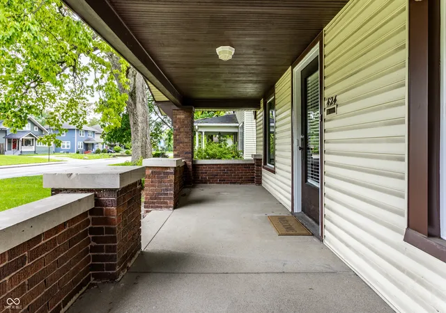 4th image of 424 N Emerson Ave, Indianapolis, IN 46219 | MLS# 22100654