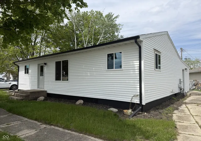 1st image of 562 Roanoke Rd, Kingsford Heights, IN 46346 | MLS# 22100706
