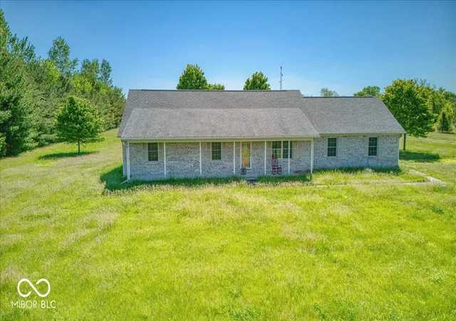 4th image of 813 S 400 W, Bargersville, IN 46106 | MLS# 22100735