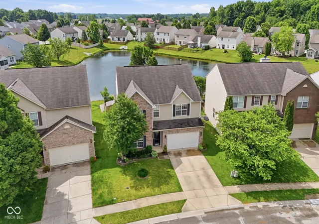 4th image of 11095 Cool Winds Wy, Fishers, IN 46037 | MLS# 22100744