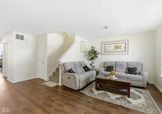 4th image of 5241 Basin Park Dr, Indianapolis, IN 46239 | MLS# 22100786
