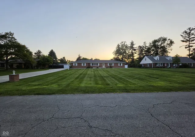 5th image of 6362 Breamore Rd, Indianapolis, IN 46220 | MLS# 22100790