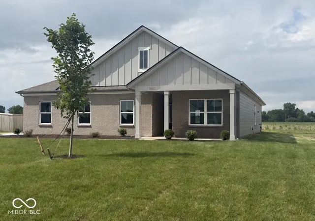 Homes for sale in New Palestine, IN | 7808 Magnolia St, New Palestine, IN 46163 | MLS# 22100824