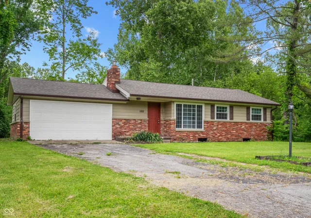 1st image of 5302 W Quan Wae Dr, Columbus, IN 47201 | MLS# 22100869