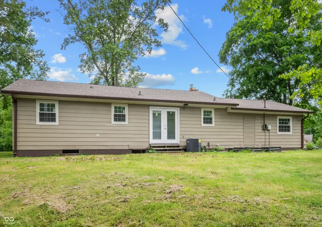 4th image of 5302 W Quan Wae Dr, Columbus, IN 47201 | MLS# 22100869